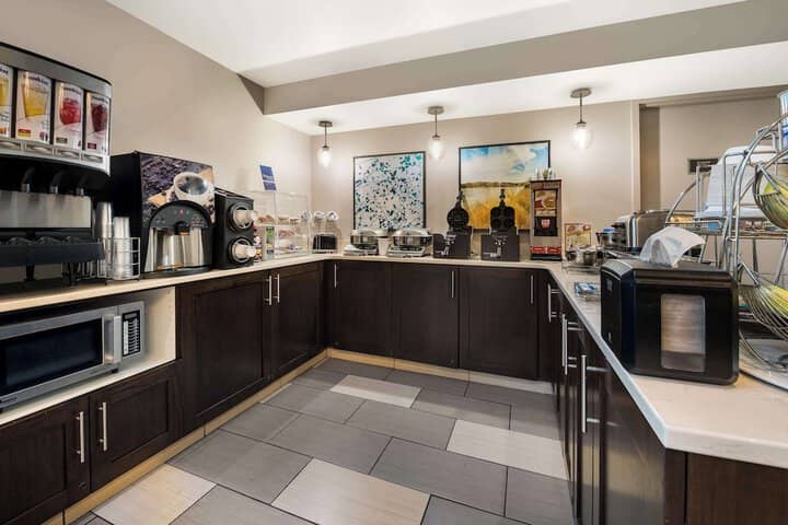 Breakfast area